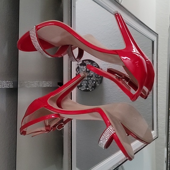 BRAND NEW DELICACY RHINESTONE ANKLE STRAP WOMEN'S HEELS - Picture 10 of 15